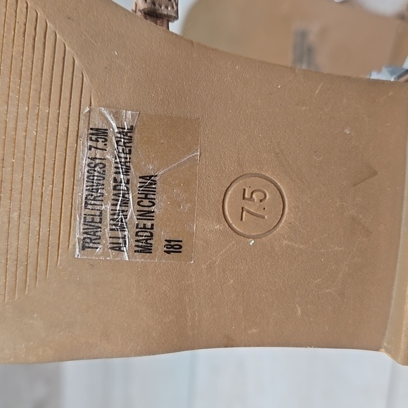 Steve Madden Women Travel Strappy Tan Studded Sandals Slide Flats Shoes Sz 7.5 - Picture 10 of 10